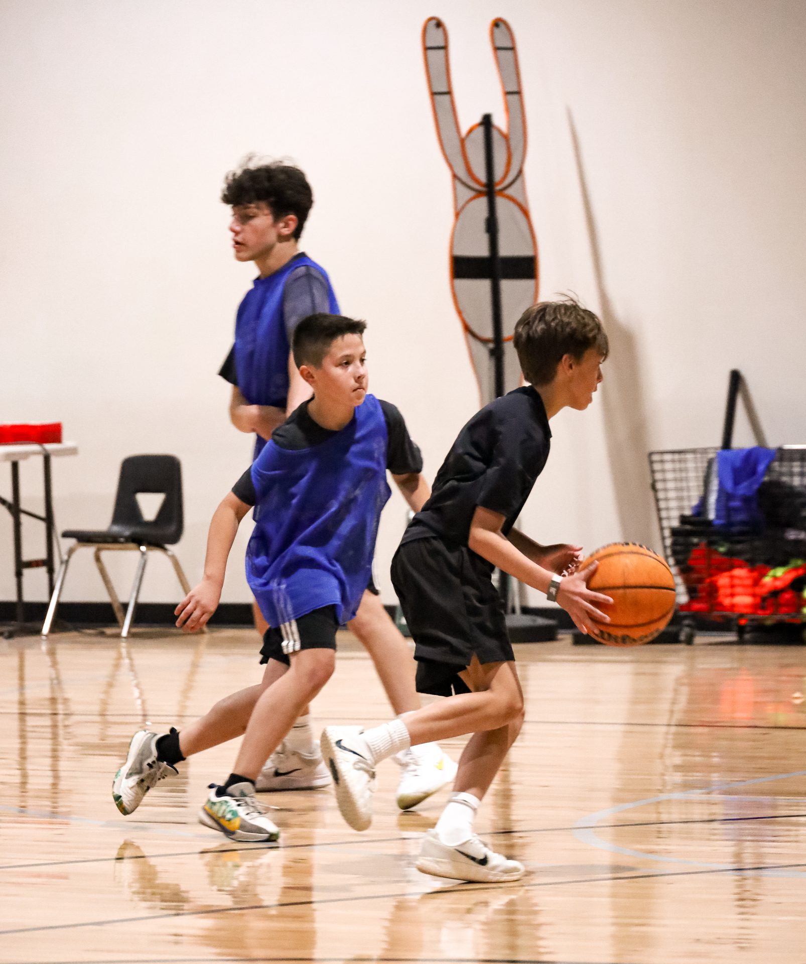 Pick-up basketball in Scottsdale on the indoor court at Swysh Den